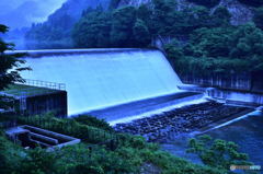 巨大な水の滑り台