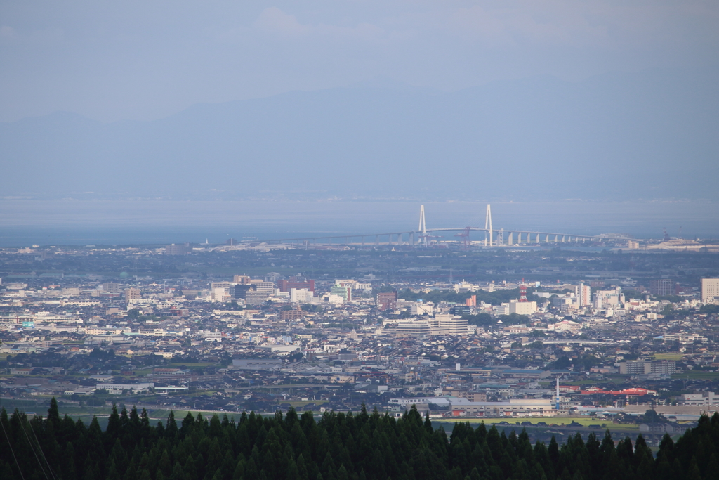 稲葉山牧場から