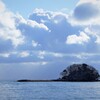 雲と海と島