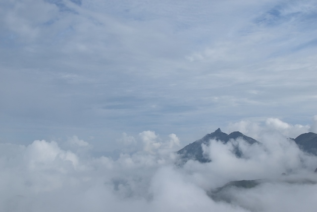 雲中の槍ヶ岳