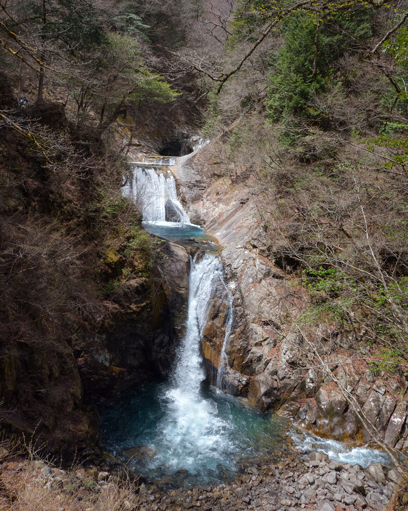 Une montagne de cascades ( 西沢渓谷 )