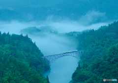 川霧渡る