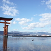 厳島神社_大鳥居と冬の空