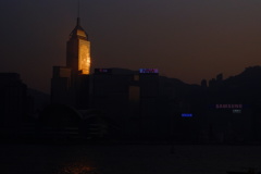 夕暮れに染まる