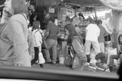 マーケットをパンフォーカスで