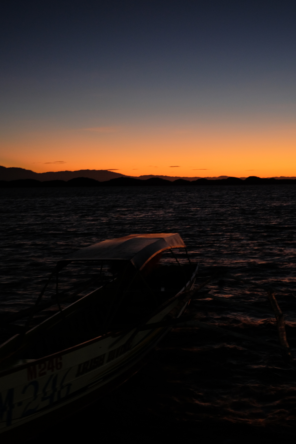 100アイランドの夜明け　2