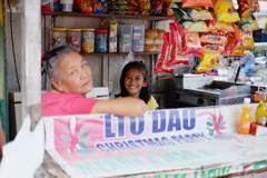 おばあちゃんと店番