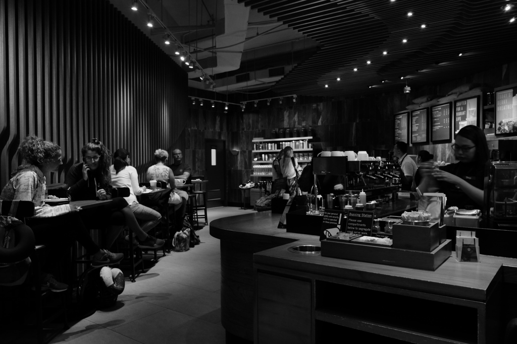 インターナショナルなスタバ