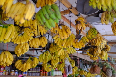 バナナの吊り下げ販売