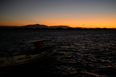 100アイランドの夜明け