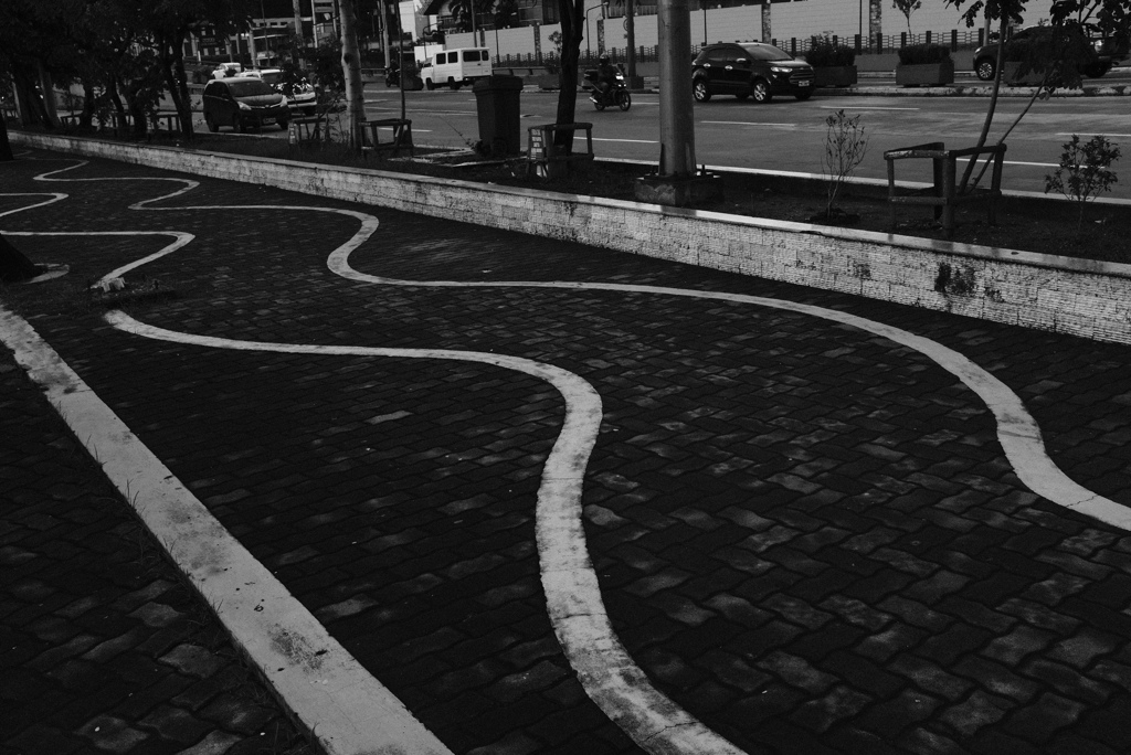 千鳥足用の歩道