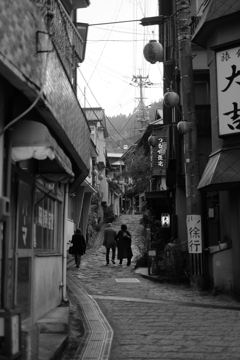 石畳の温泉町　(長湯温泉）