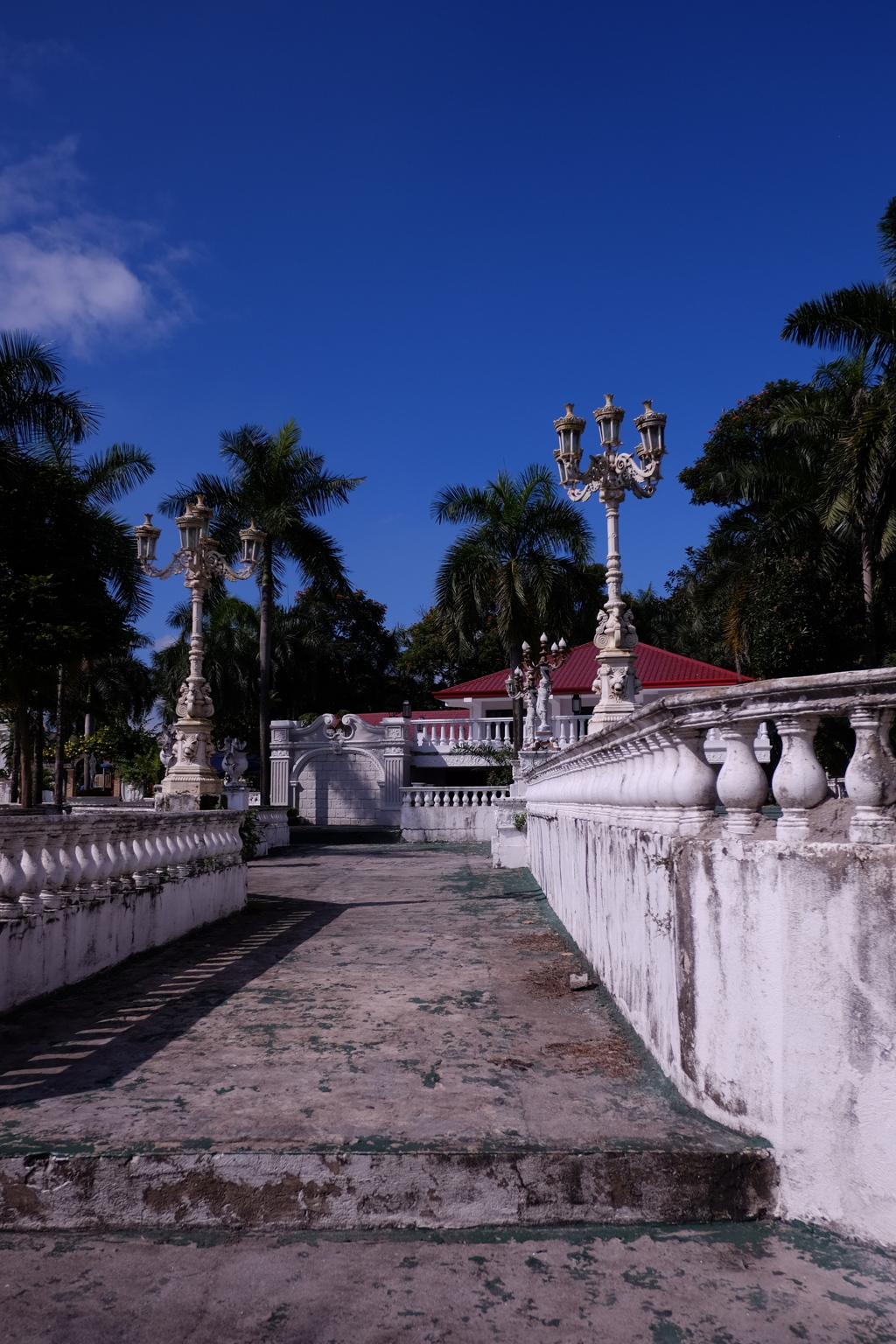 神々の住むところ 1