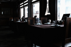 お客のいないレストラン