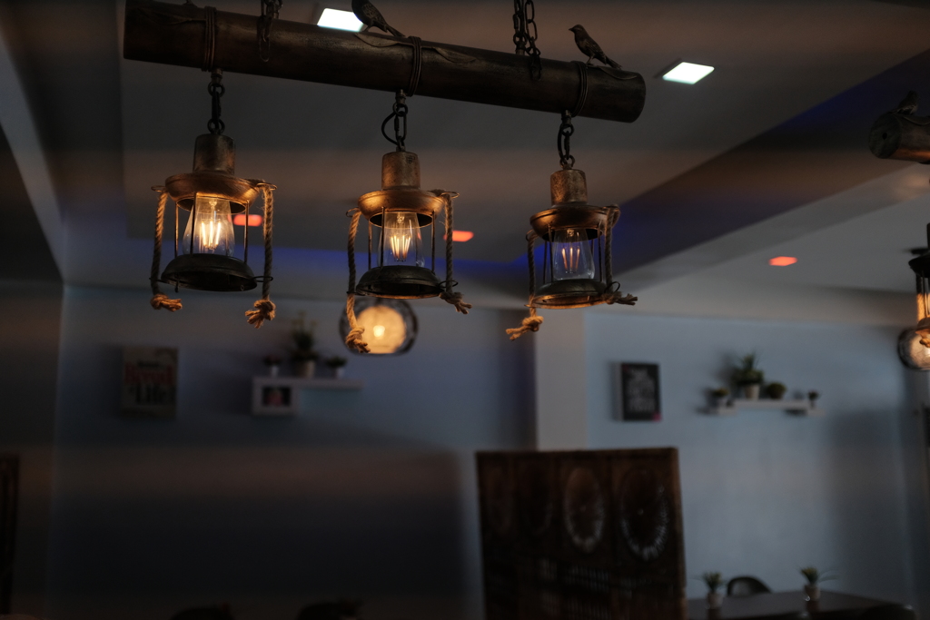 パン屋さんの照明