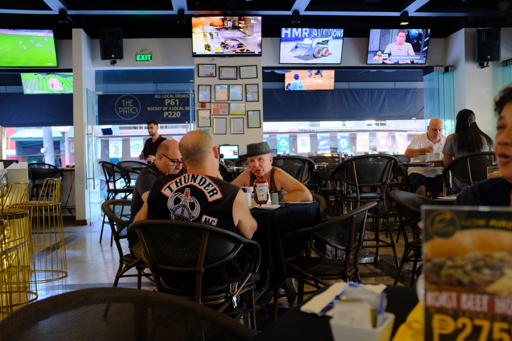 チョイ悪オヤジ達の会合