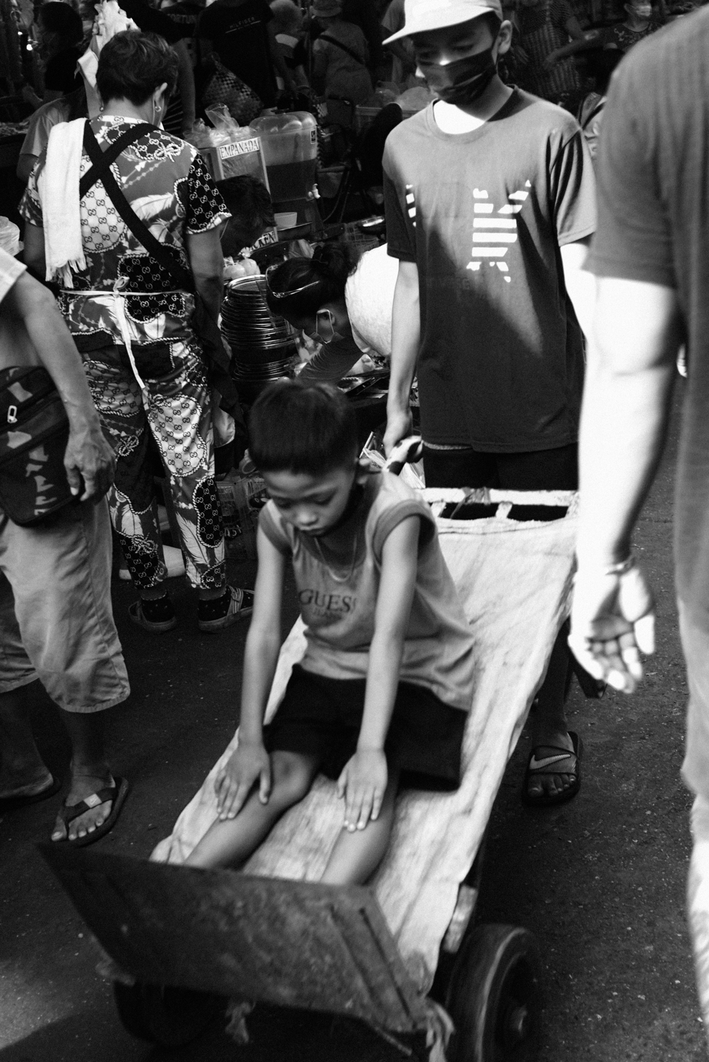 市場での遊び。