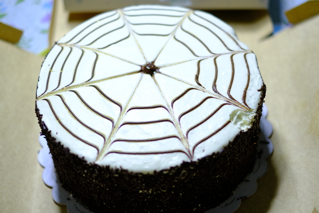 クリスマスケーキ+誰かの味見の跡