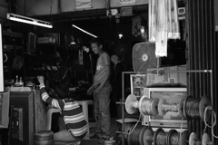 街の電化製品修理屋さん