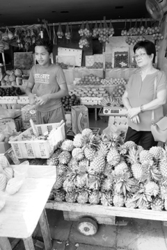 パイナップル売り