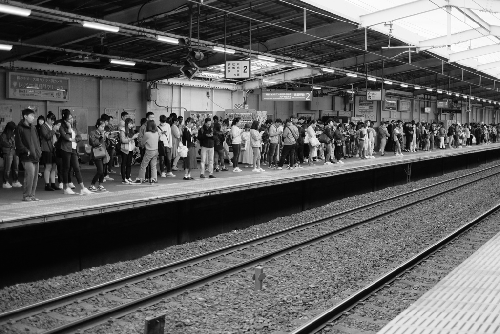 不機嫌な人たち