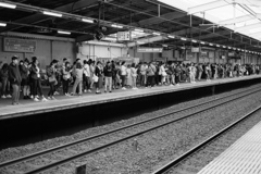 不機嫌な人たち