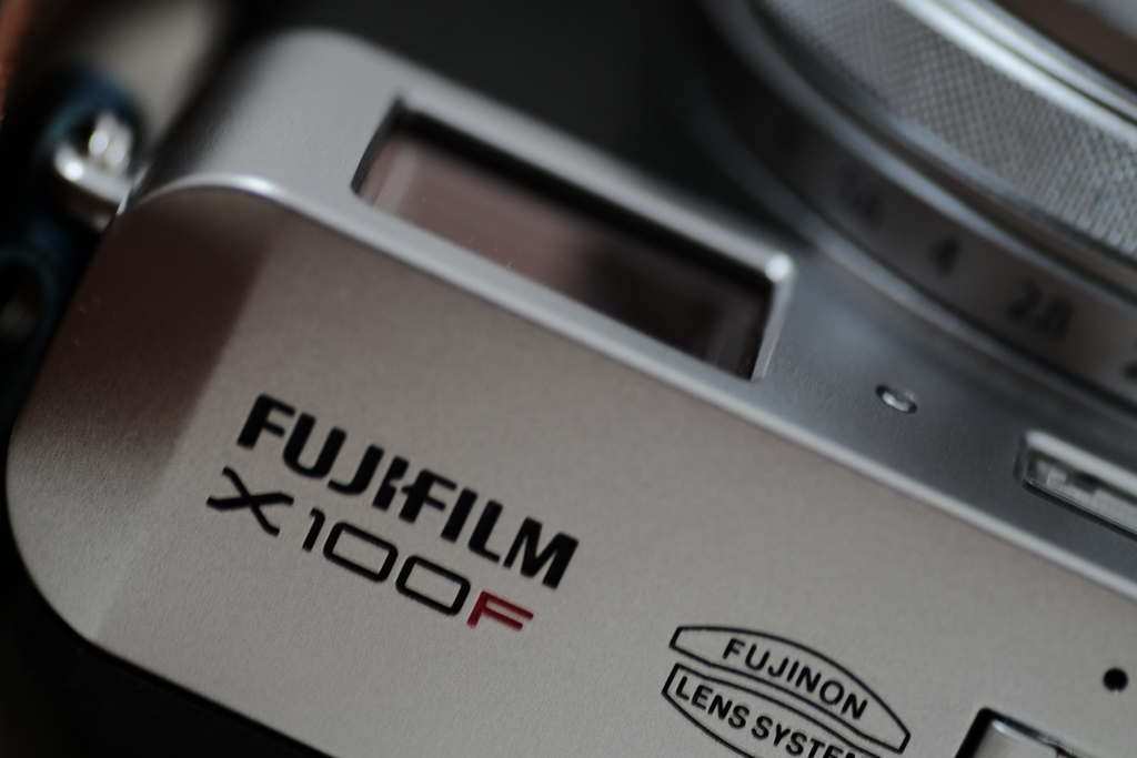 カメラは最高、　腕が…