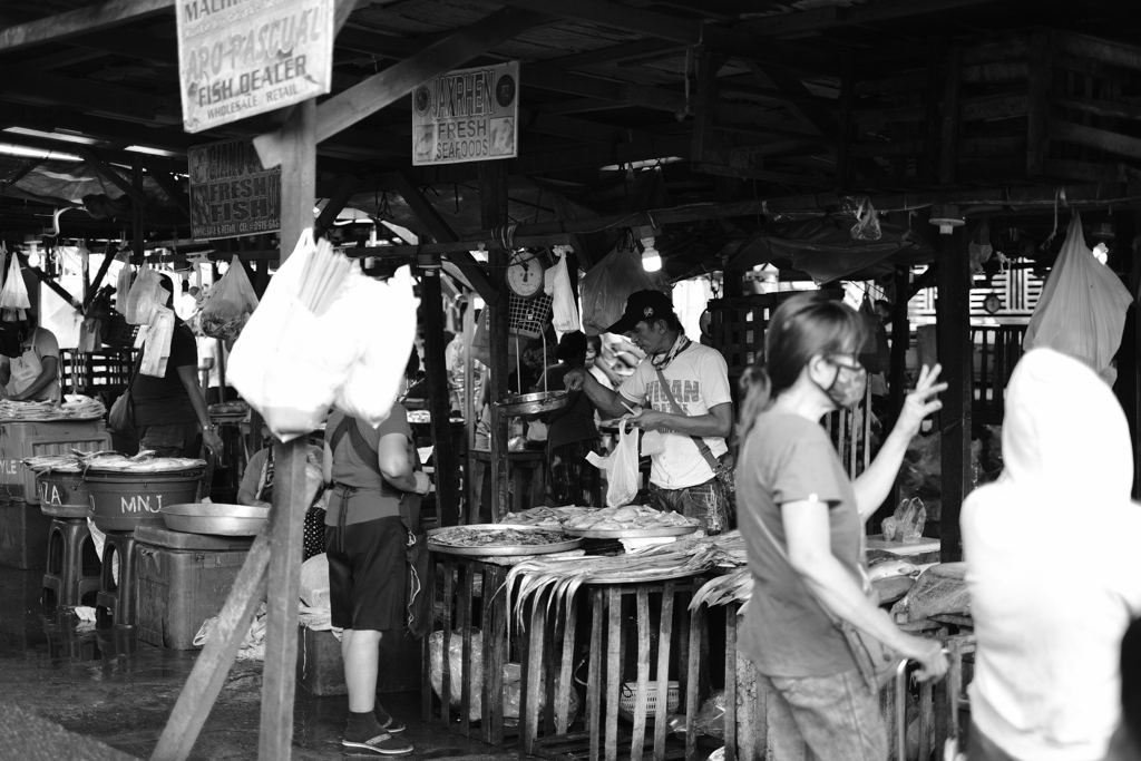 市場の風景 2