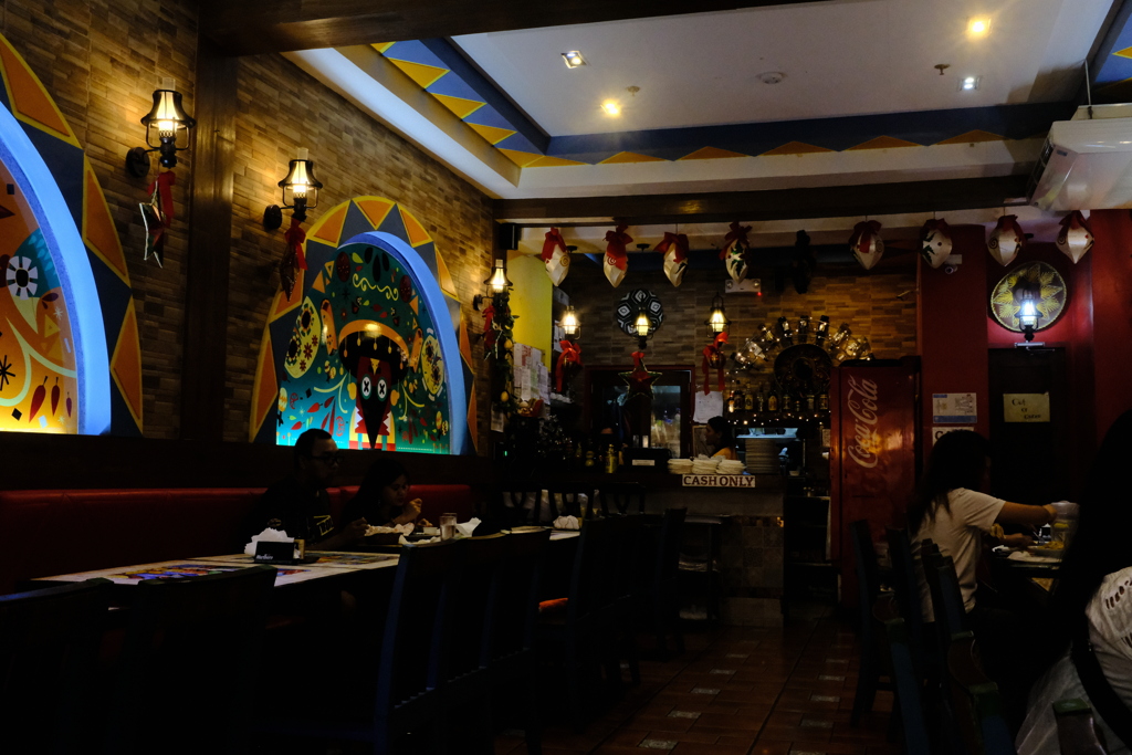 おしゃれなメキシコレストラン