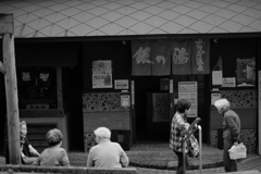 寂びれた温泉街